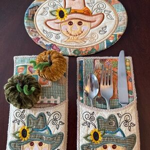 Rustic scarecrow fall Thanksgiving centerpiece hot pad with six utensil holders